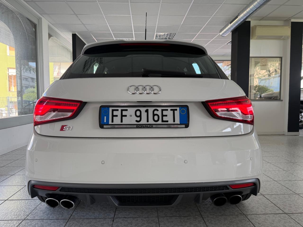 Audi A1 S1 SPB 2.0 TFSI quattro