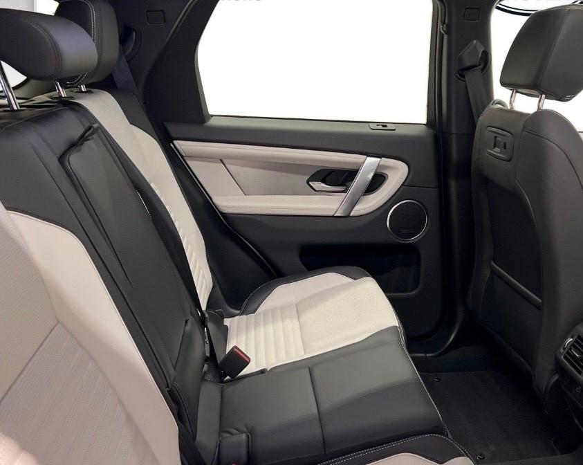 Land Rover Discovery HSE 204 CV promozione con finanziamento