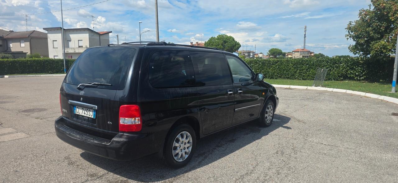 Kia Carnival 2.9 16V CRDi cat Family