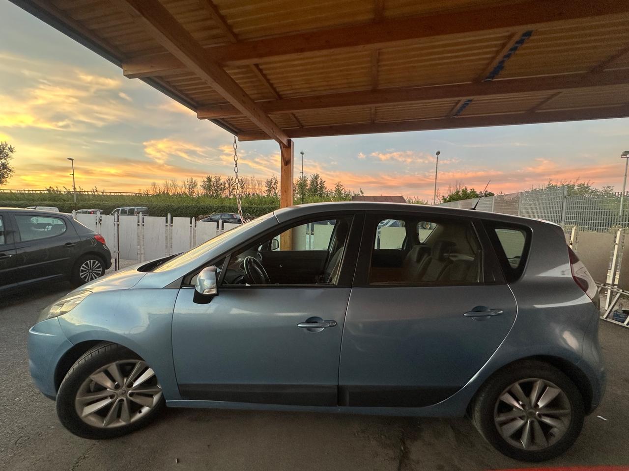 Renault Scenic Scénic X-Mod 1.5 dCi 110CV Luxe