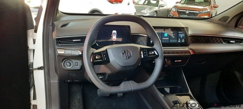 MG MG3 MG3 1.5 Standard DA €13600 DETAX!!