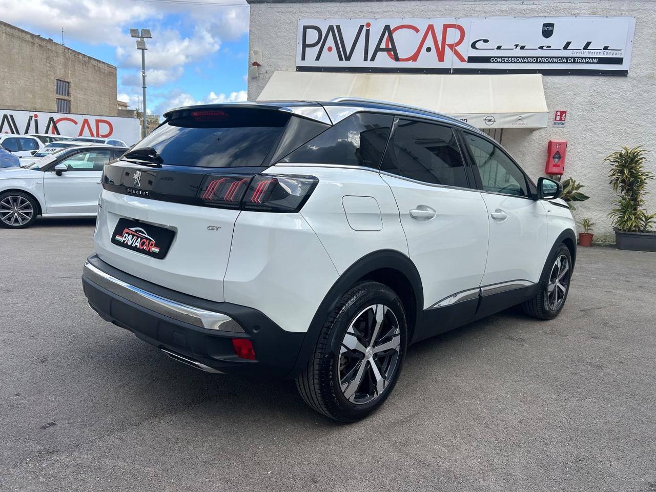 PEUGEOT 3008 BlueHDi 130 S&S EAT8 GT