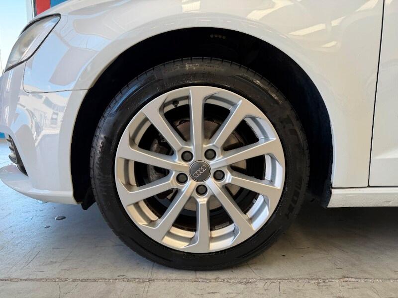 AUDI A3 3ª serie A3 SPB 1.6 TDI 116 CV S troni...