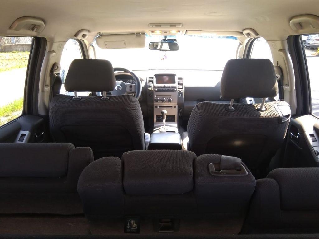 Nissan Pathfinder 2.5 diesel cambio automatico 7 posti gancio traino 3000 kg 2006