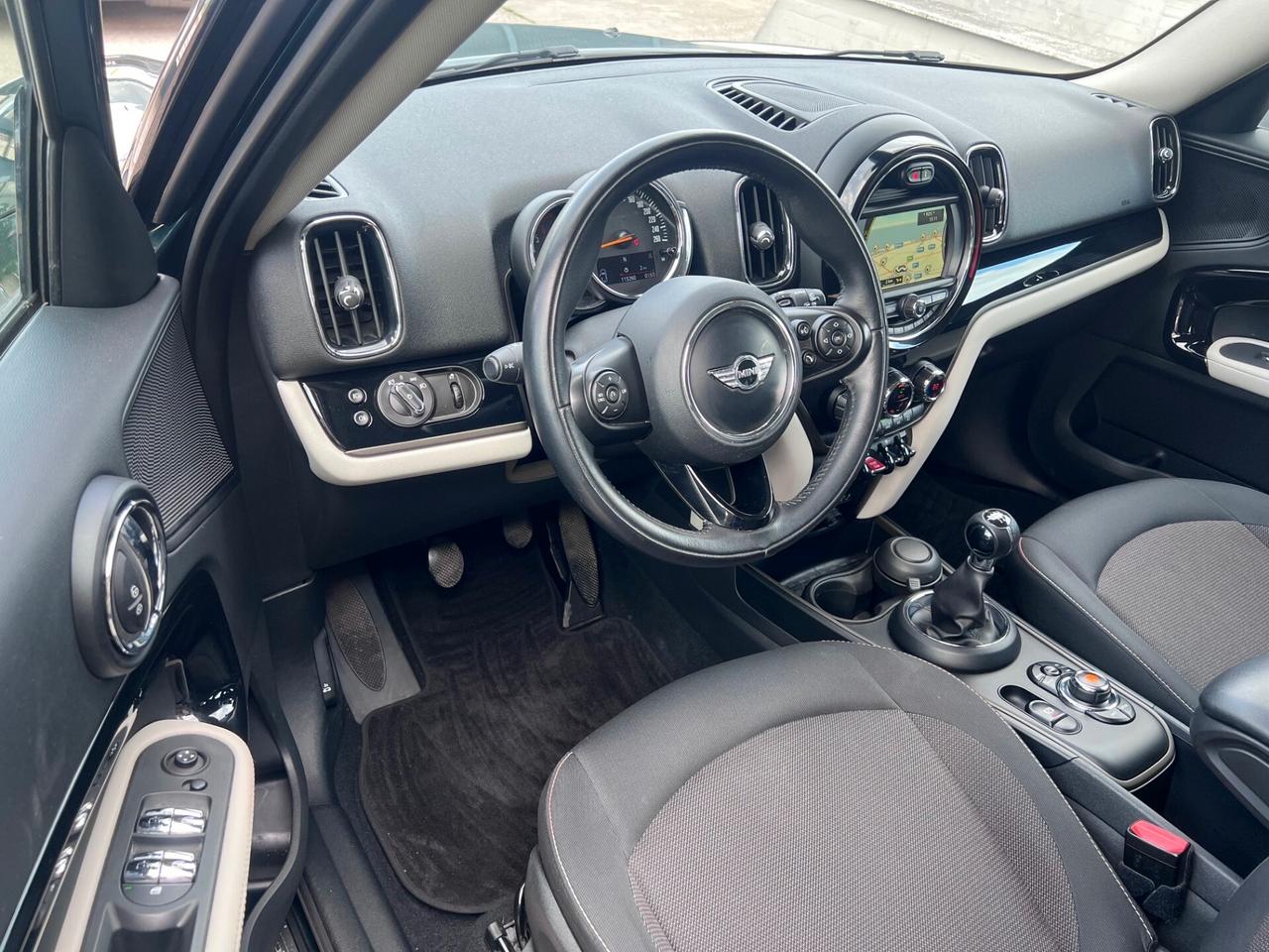 Mini One D Countryman 1.5 115cv Business OK NEOPAT. LED/NAVI PERF.