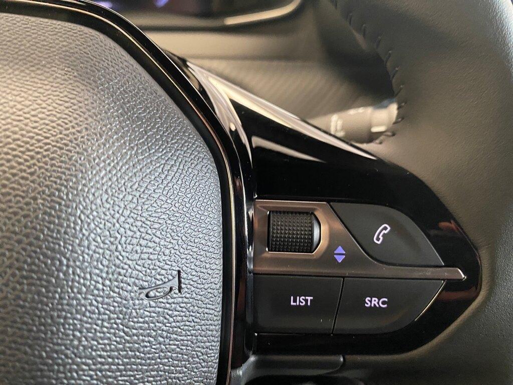 Peugeot 2008 1.2 PureTech Allure PROMO
