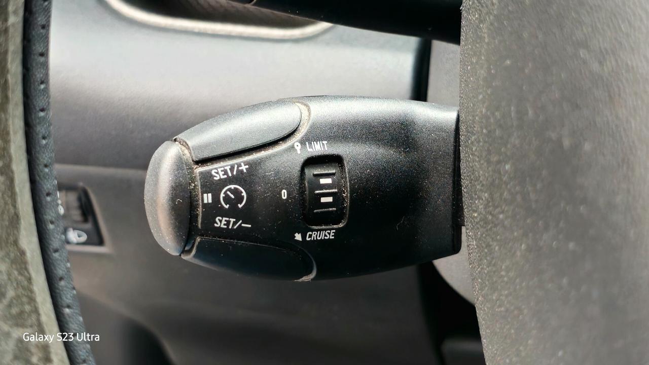 CITROEN C3 PICASSO EURO 6B OK NEOPATENTATI GARANZIA 12 MESI