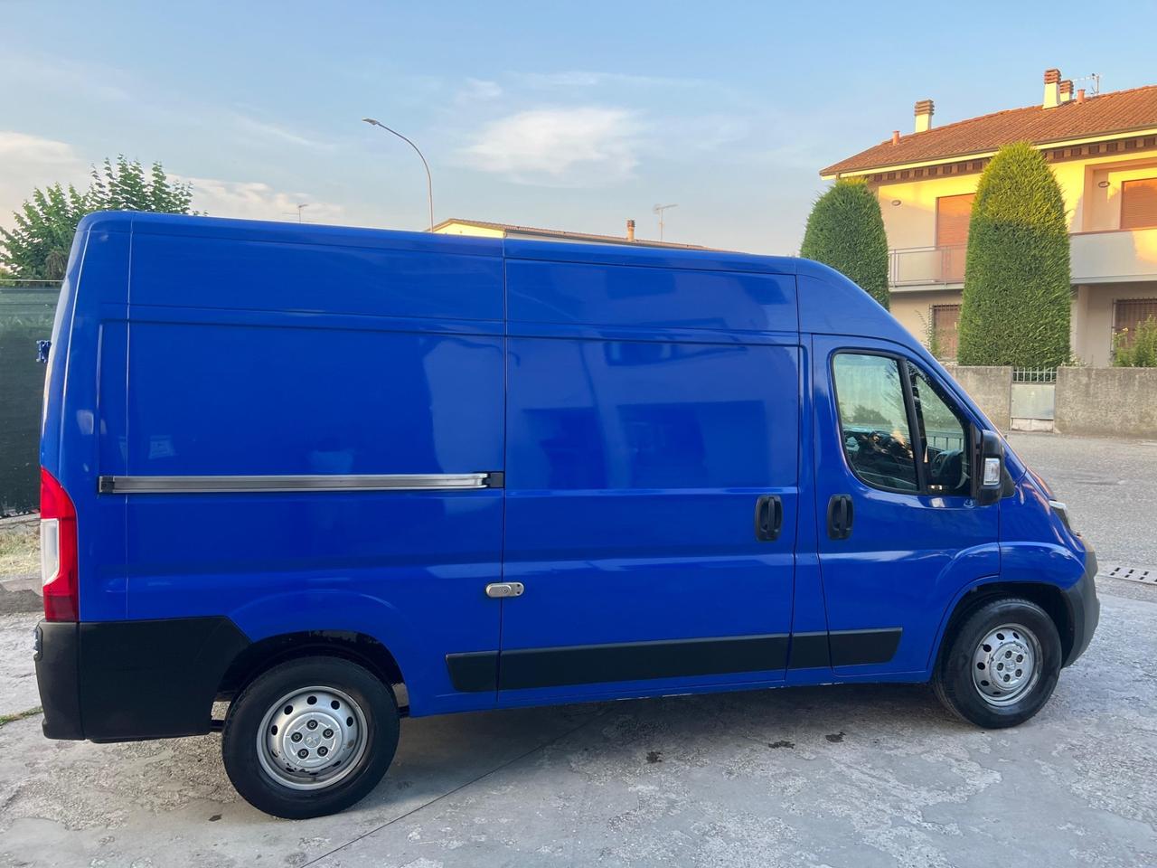 Peugeot Boxer 2.2 HDI TETTO ALTO IVA INCLUSA