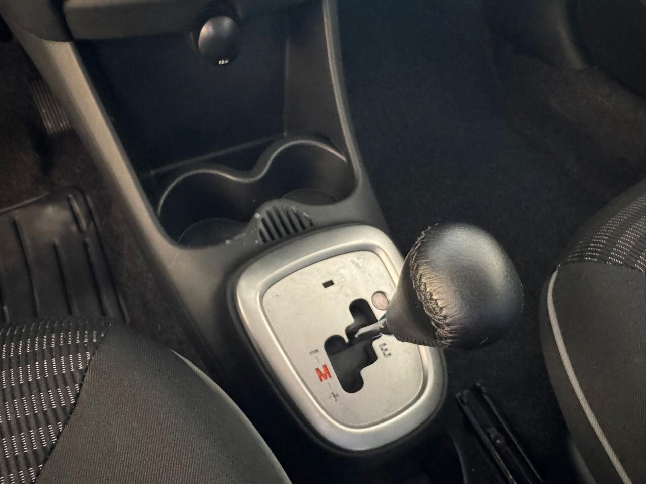 Peugeot 107 1.0benzina CAMBIO AUTOMATICO