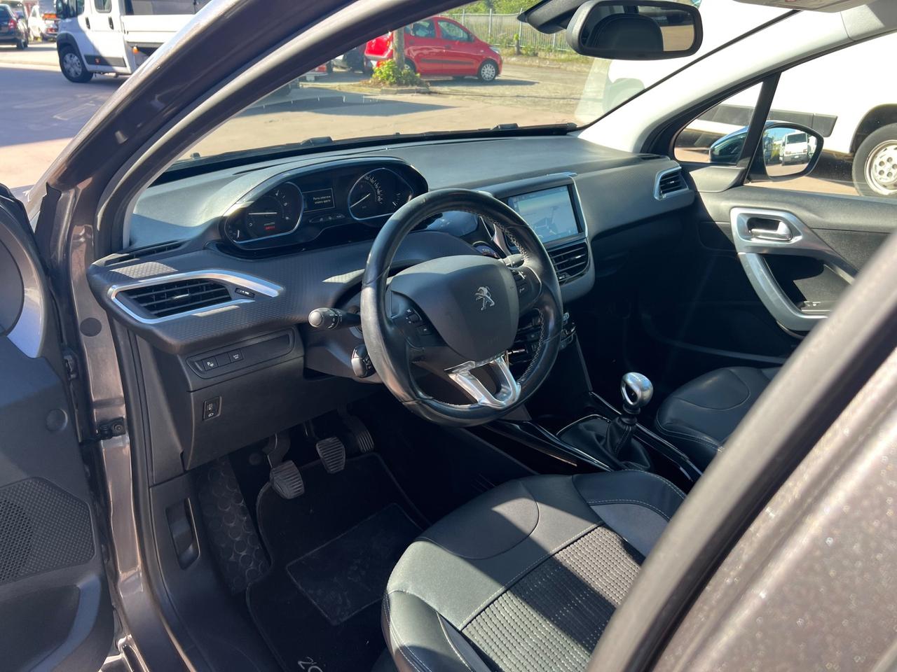 Peugeot 2008 BlueHDi 120 S&S Allure