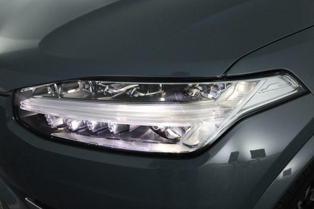 VOLVO XC90 XC90 B5 (d) AWD automatico 7 posti Plus Bright