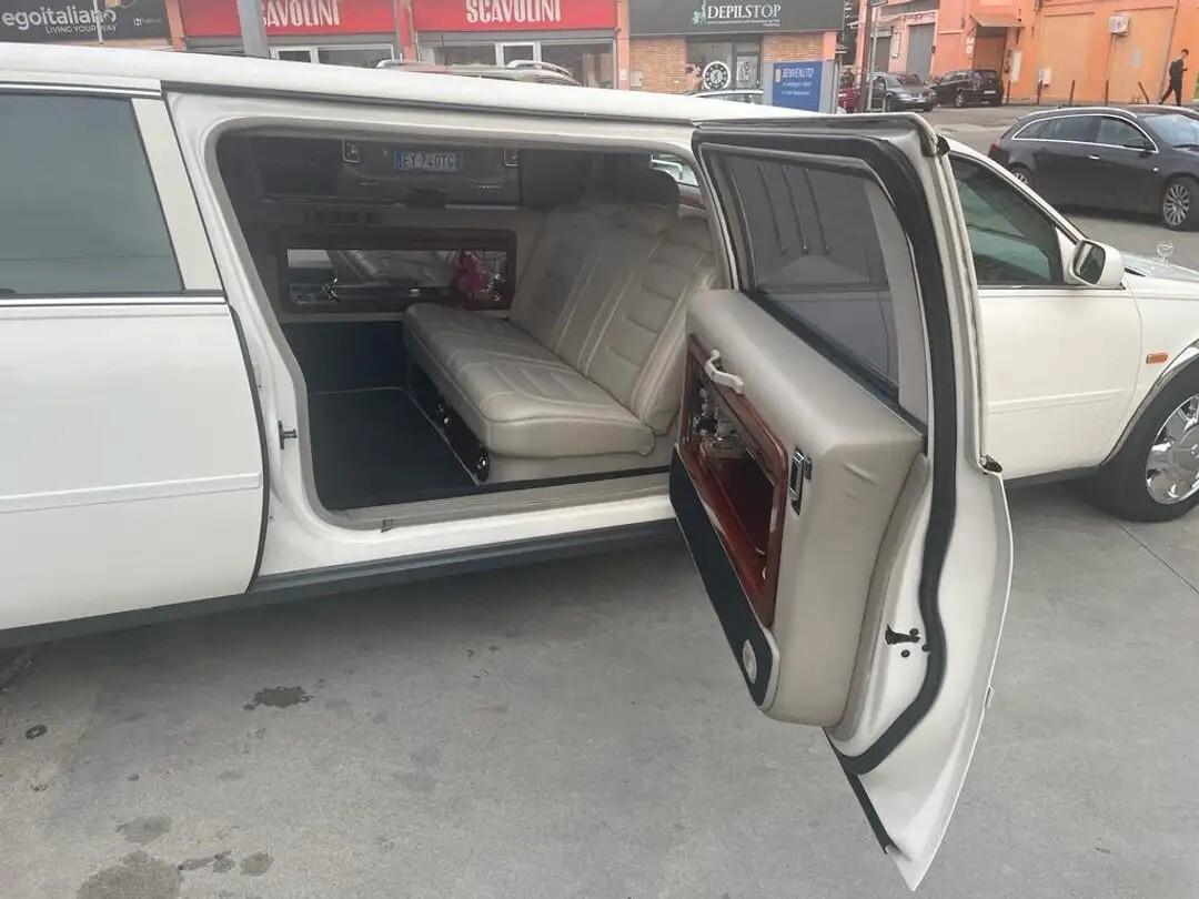 Cadillac Deville Sedan Stretch Limousine