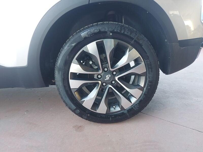 DR AUTOMOBILES DR-5-0 1.5 Turbo CVT