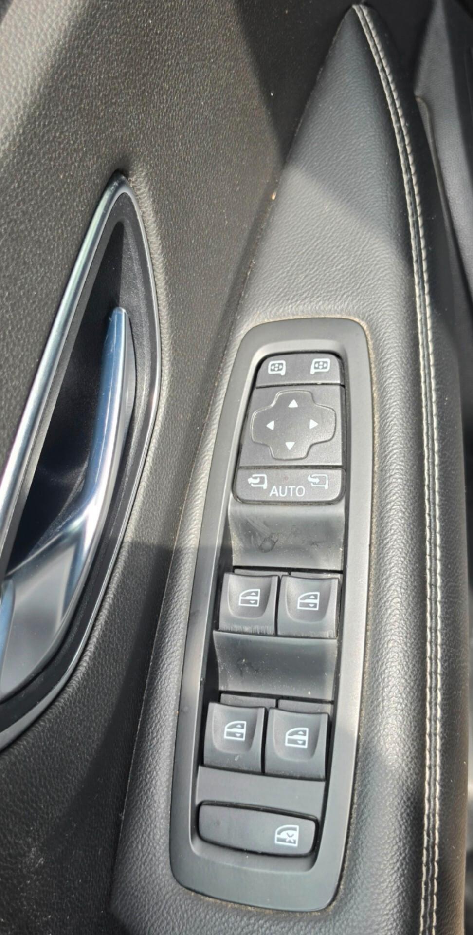 Renault Grand Scenic dCi 8V 110 CV EDC Energy Intens