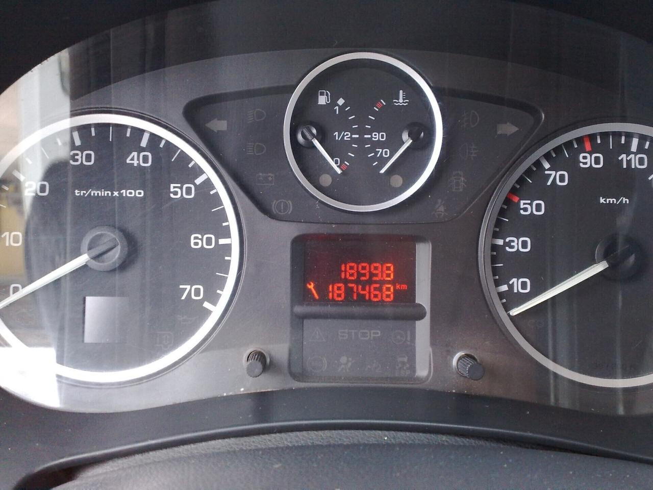 Peugeot partner 1.6hdi 90cv AUTOMATICO - 2012