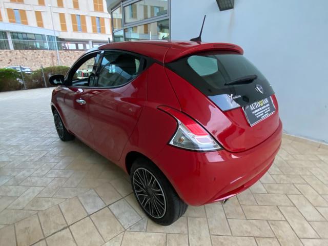 LANCIA Ypsilon 1.0 FireFly 5 porte S&S Hybrid Ecochic Gold