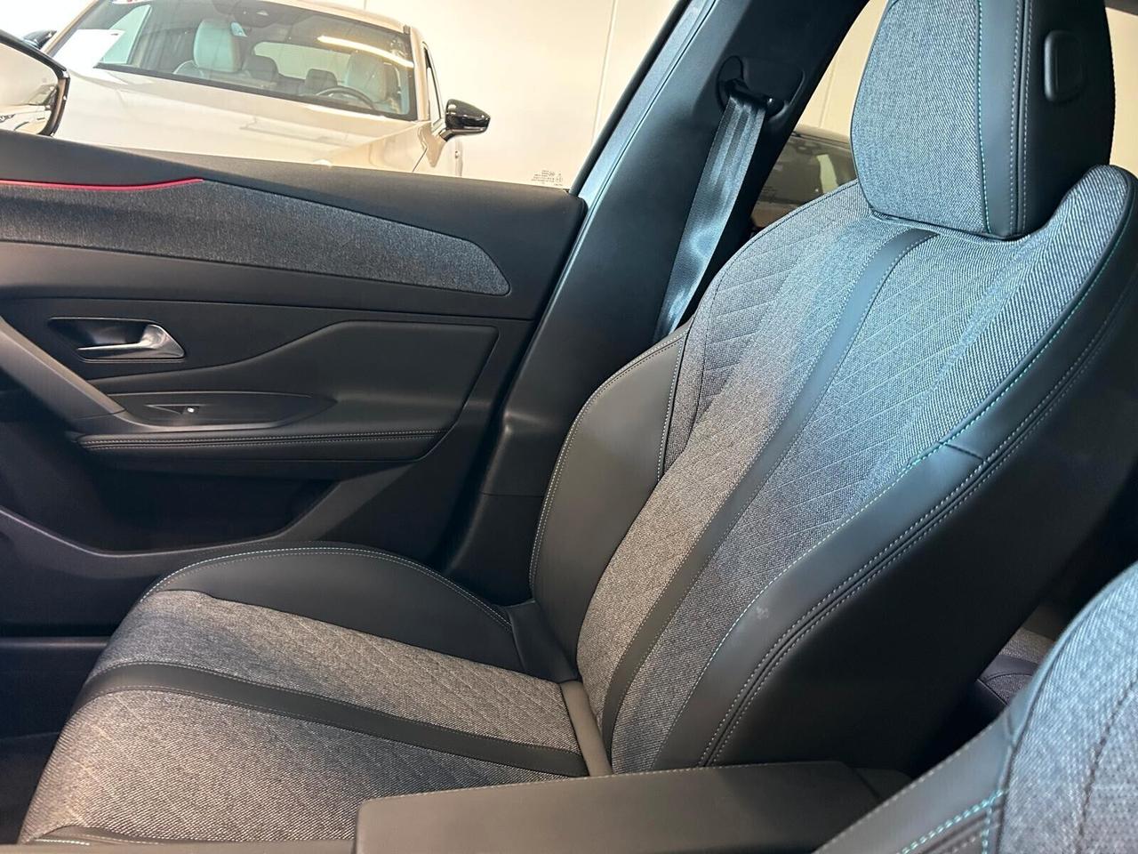 Peugeot 408 ALLURE PACK PureTech 130 EAT8 SPOTICAR