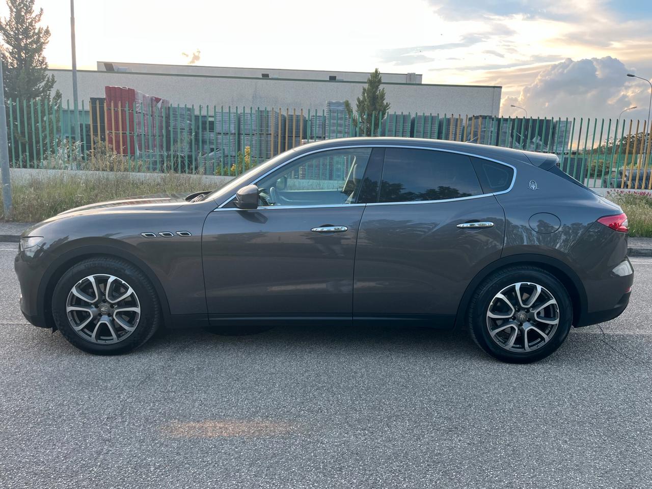 Maserati Levante V6 Diesel 275 cv AWD