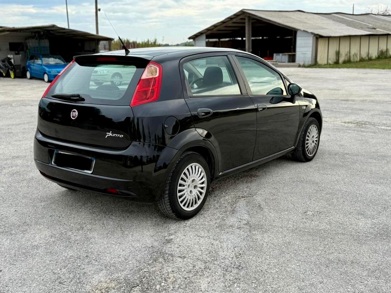 Fiat grande punto 1.2 benzina 65cv NEOPATENTATI