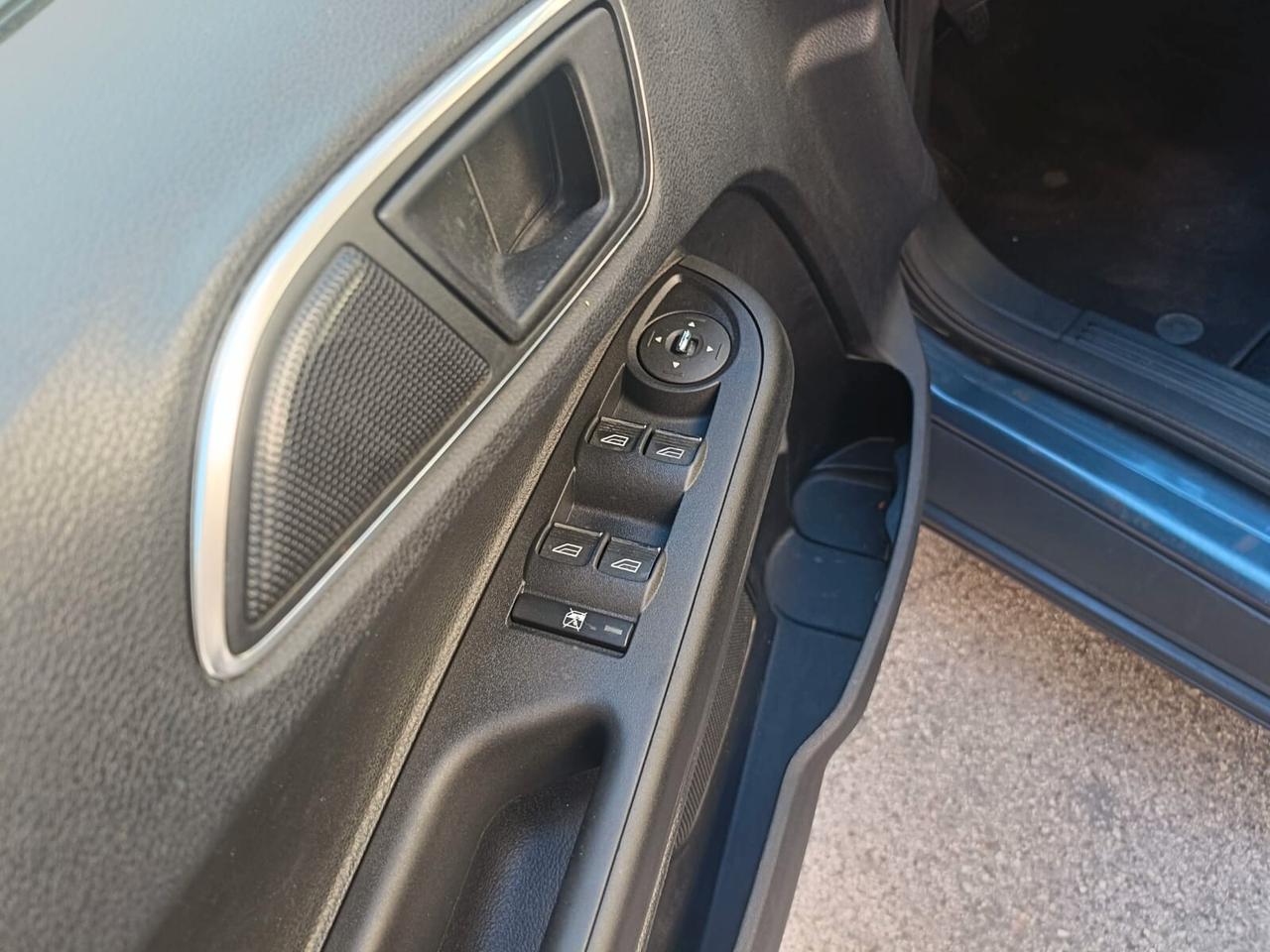 Ford B-Max 1.5 TDCi 75 CV Business