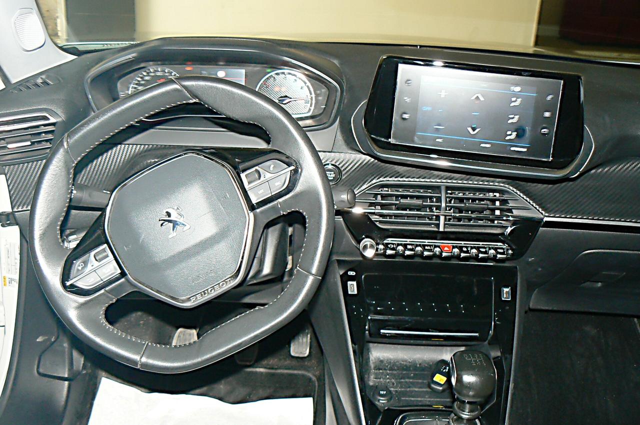 Peugeot 2008 PureTech 100 S&S Active Pack