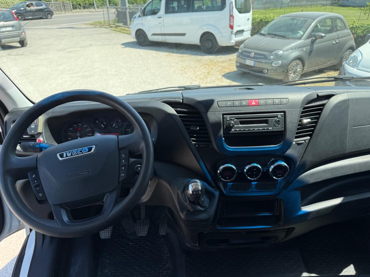 Iveco daily gru 7 posti