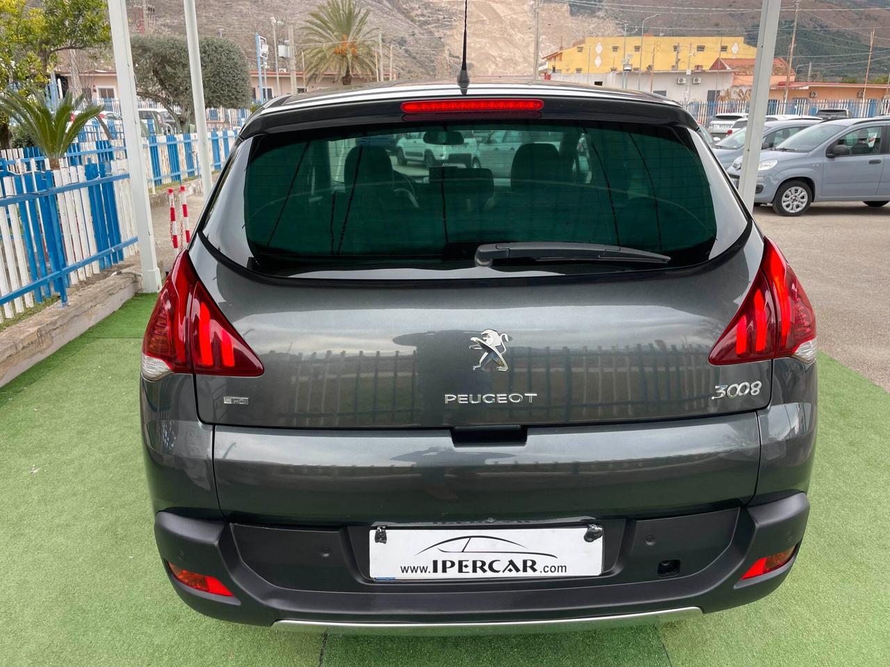 Peugeot 3008 BlueHDi 120 EAT6 S&S Allure