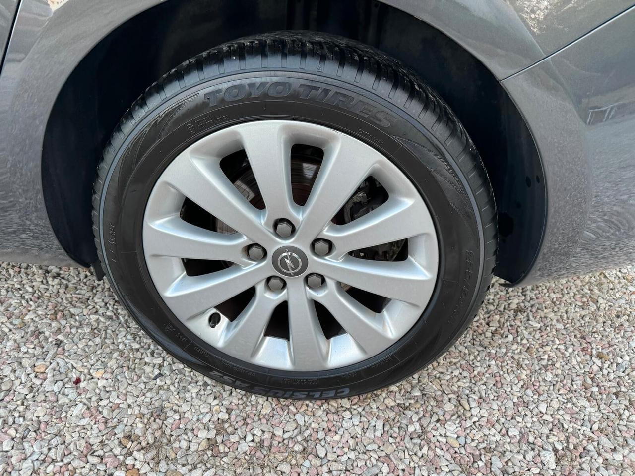 Opel Astra 1.7 CDTI 130CV 2014 GARANZIA