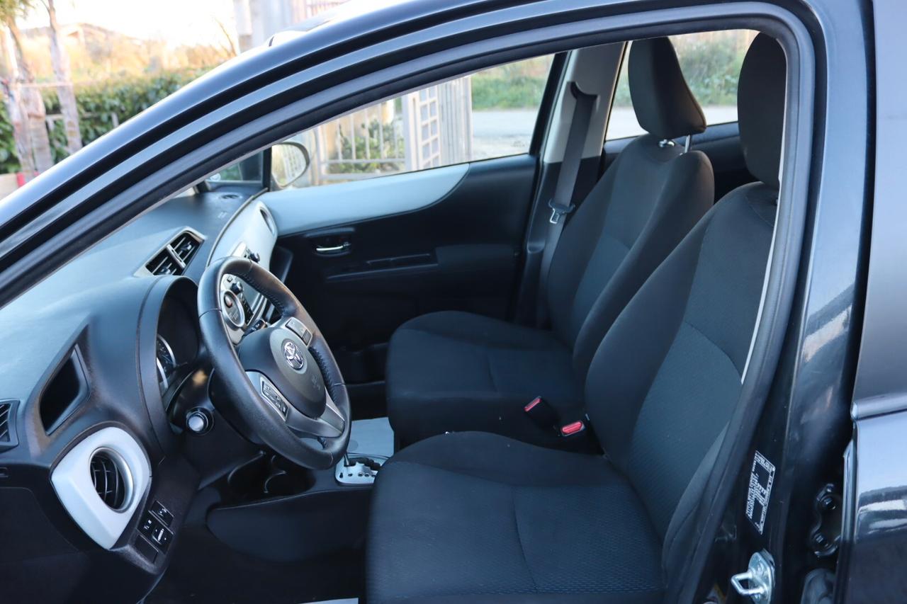 Toyota Yaris 1.5 Hybrid 5 porte Lounge