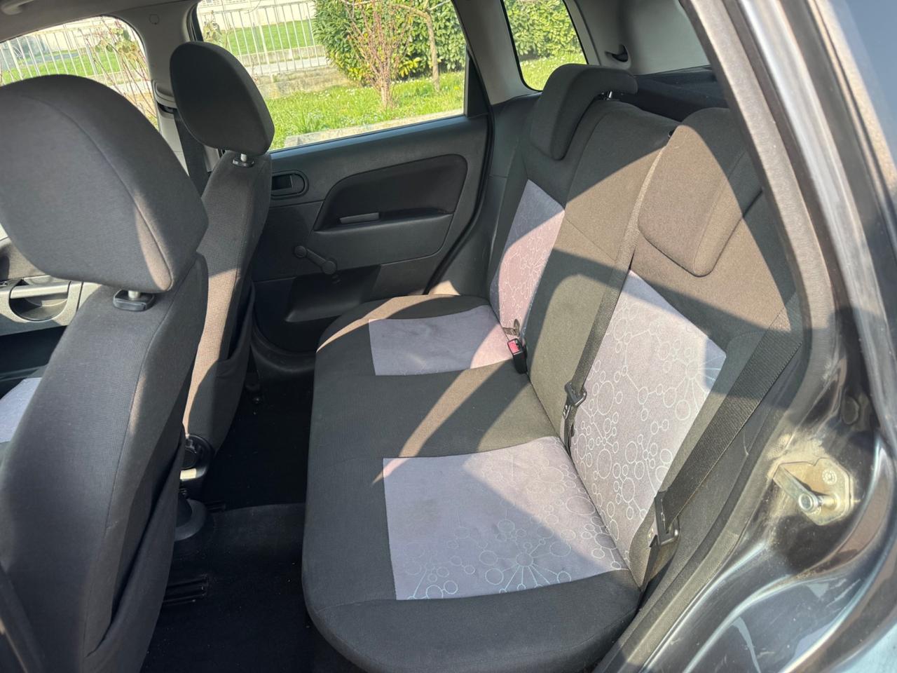 Ford Fiesta 1.4 TDCi 5p. Ghia