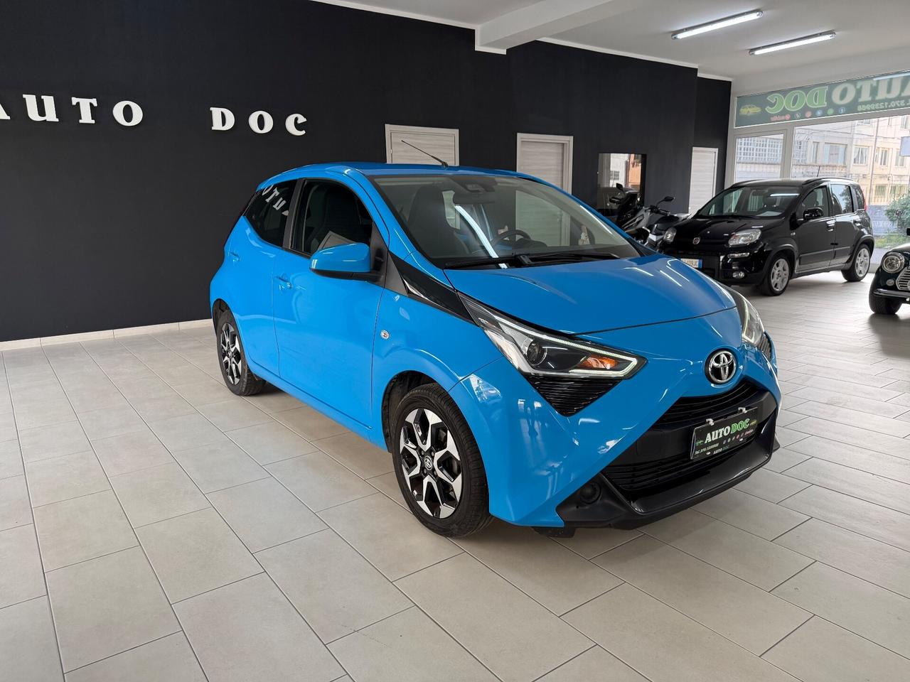 Toyota Aygo Connect 1.0 VVT-i 72 CV 5 porte x-fun MMT
