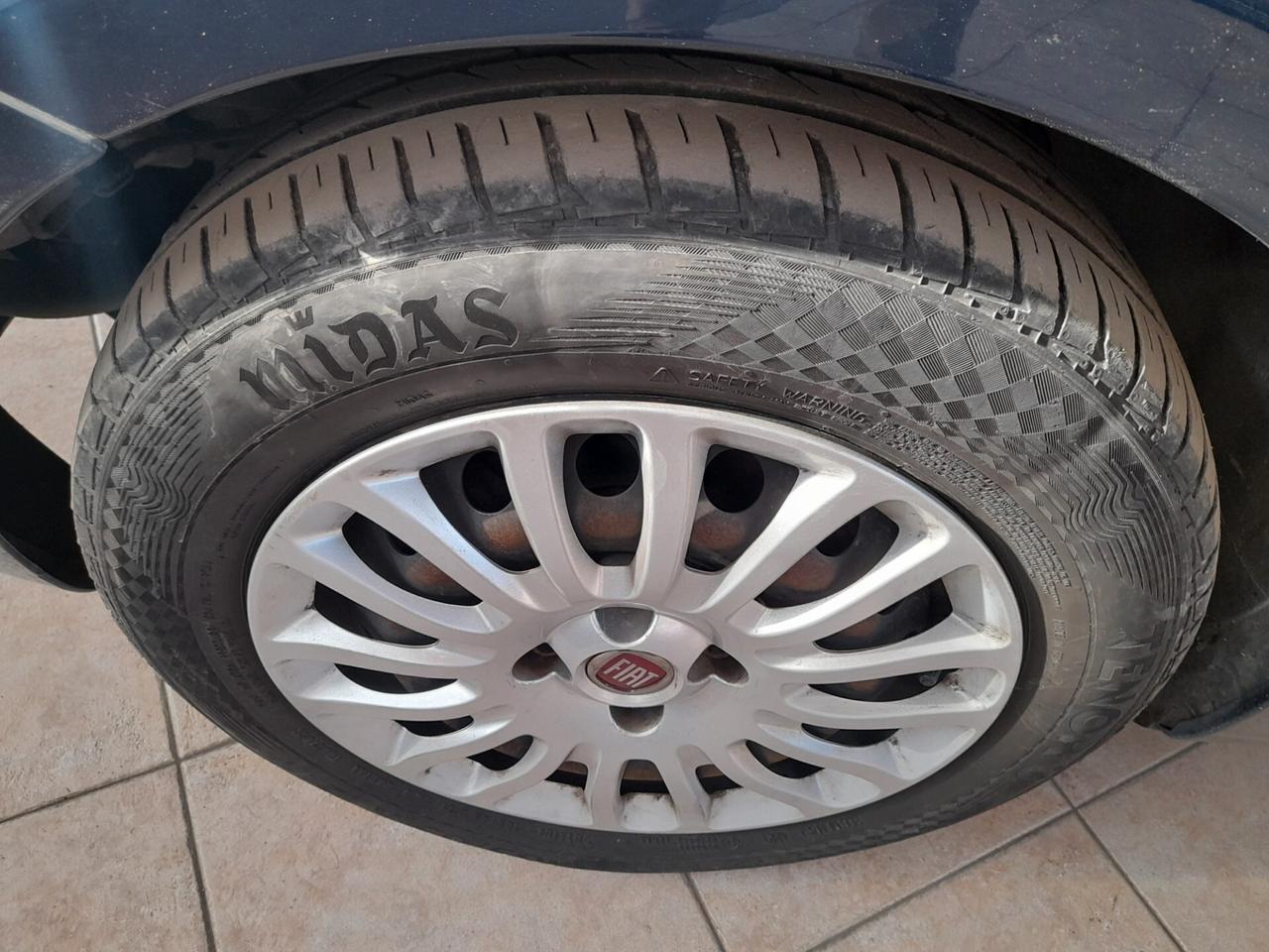 Fiat Punto 1.3 MJT II S&S 95 CV 5 porte Street
