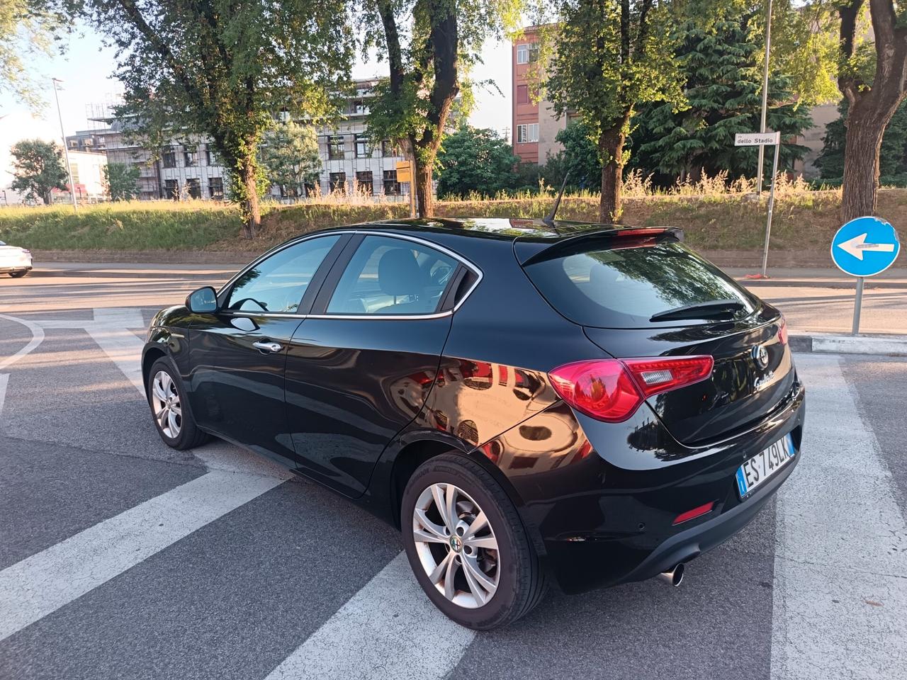 Alfa Romeo Giulietta 1.6 JTDm-2 105 CV Distinctive