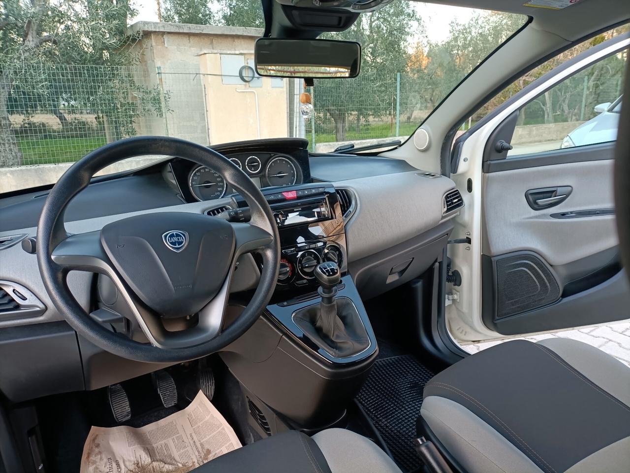 Lancia Ypsilon 1.2 69 CV 5 porte GPL Ecochic Gold