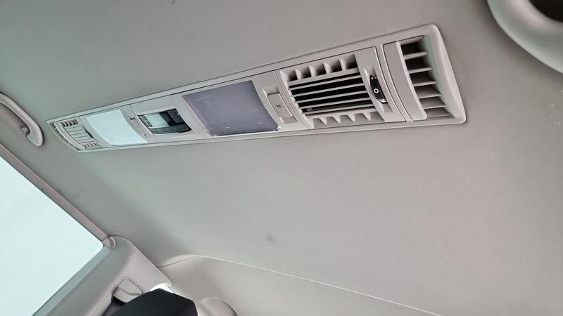 Volkswagen Caravelle 2.0 TDI 110CV PC Business 9 posti