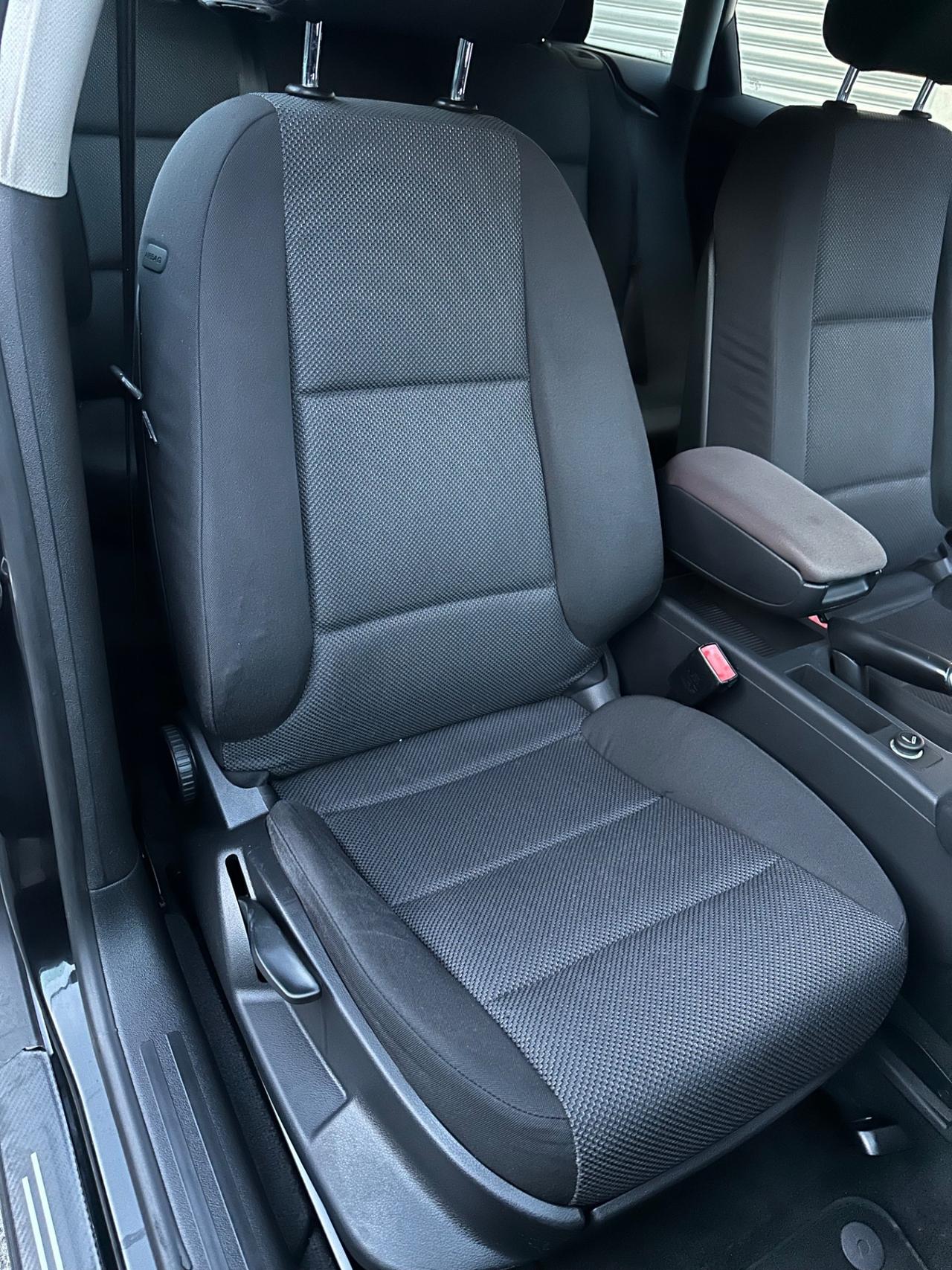 Audi A3 SPB 1.6 TDI 105cv CR Attraction