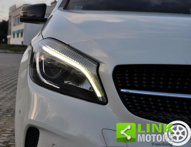 MERCEDES-BENZ A 200 d Automatic Premium