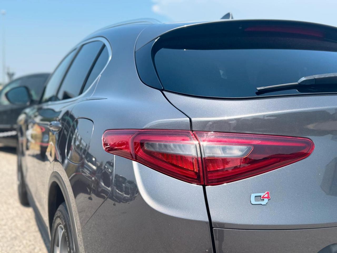 Alfa Romeo Stelvio 2.2 Turbodiesel 210 CV AT8 Q4 Business