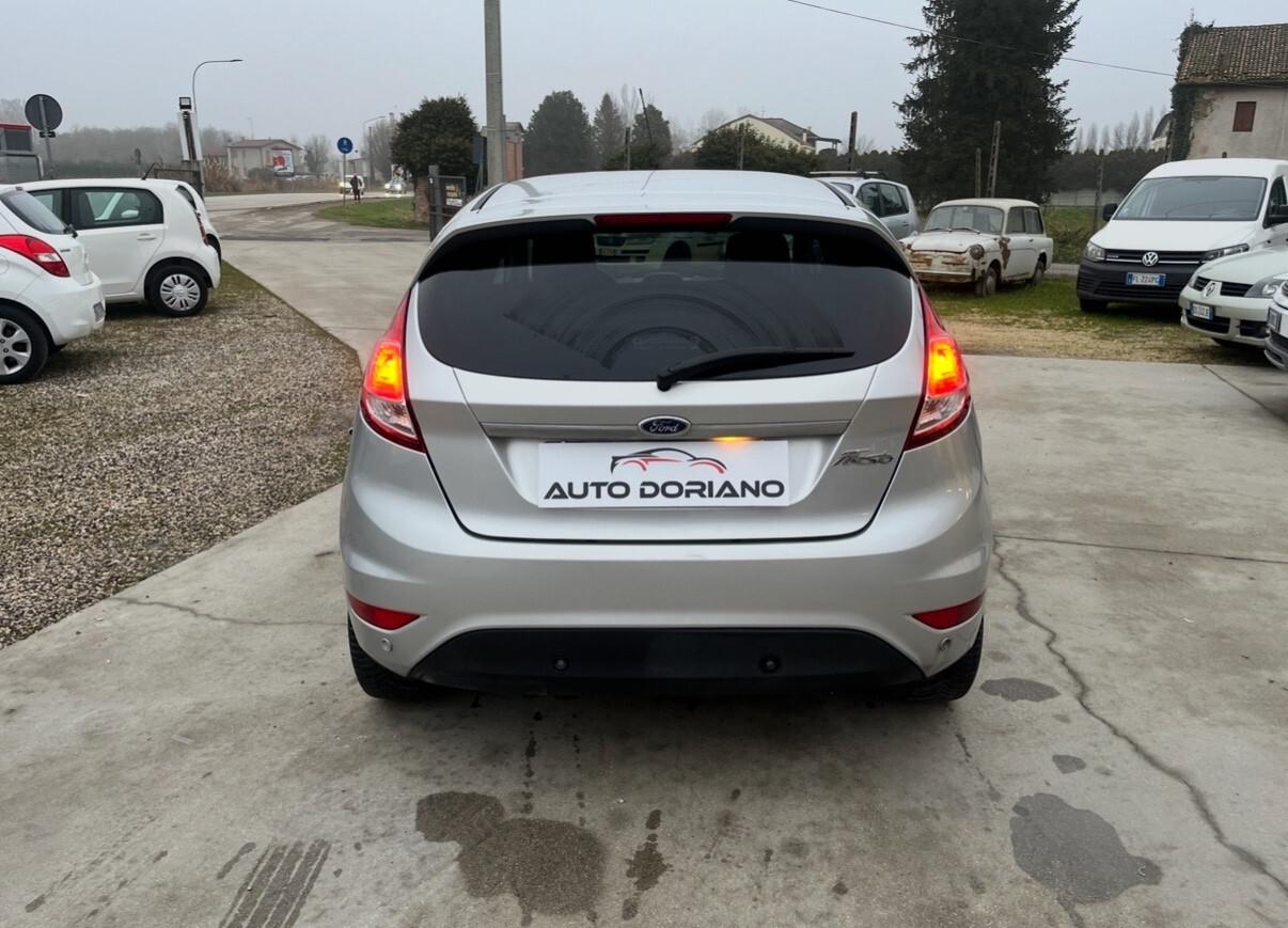 Ford Fiesta 1.5 TDCi 75CV 5 porte Titanium