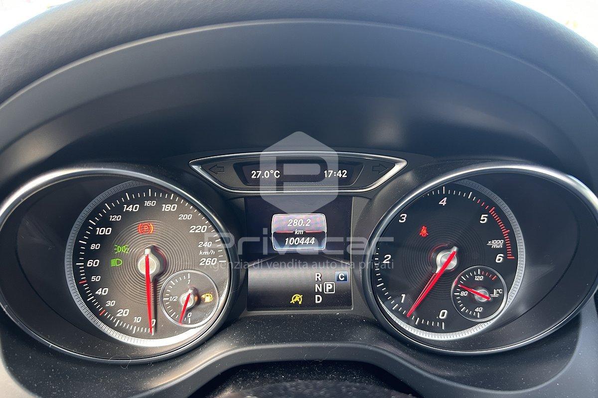 MERCEDES GLA 200 d Automatic Premium