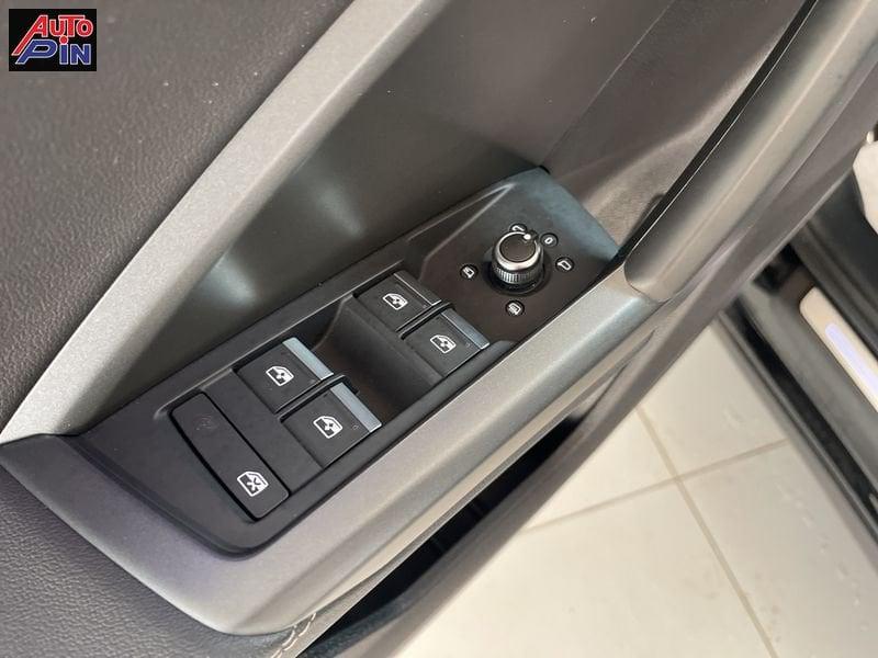 Audi Q3 Q3 35 TDI S tronic S line edit BLACK LINE*In arrivo*