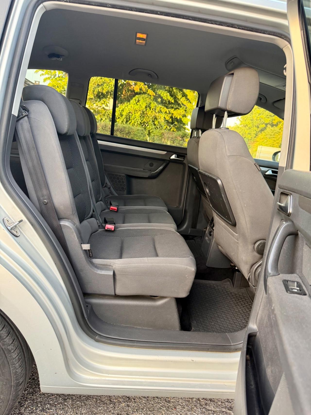 Volkswagen Touran 1.6 TDI DSG Comfortline