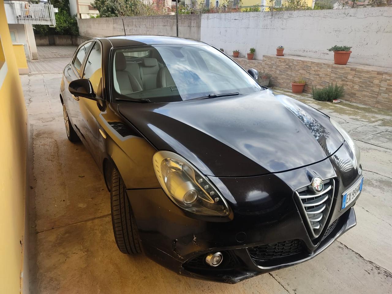 Alfa Romeo Giulietta 1.4 Turbo 120 CV GPL Distinctive fine 2014