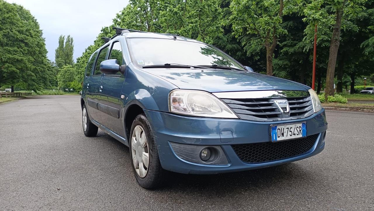 Dacia Logan MCV 1.6 90CV 7 posti Lauréate