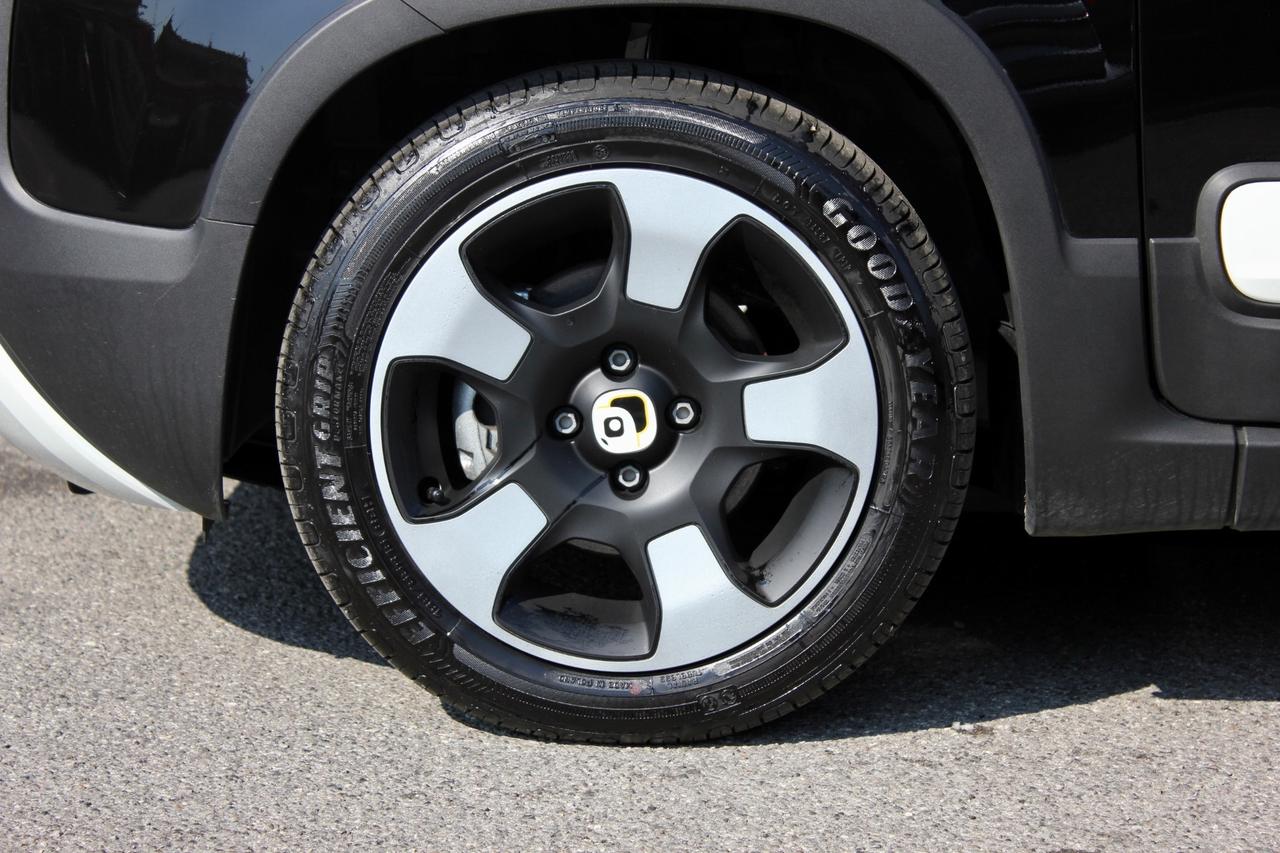 Fiat Panda 1.0 FireFly S&S Hybrid Pandina - Sensori posteriori - apple CarPlay & Android auto