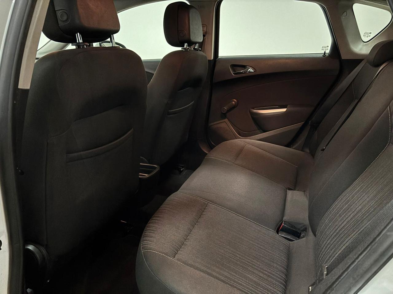 Opel Astra 1.4 Turbo 140CV 5 porte GPL