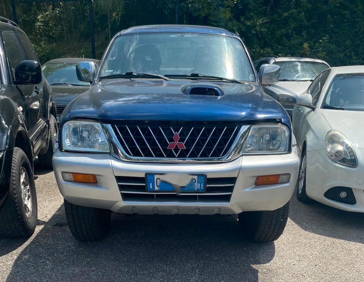 Mitsubishi L200 2.5 TDI 4WD Double Cab Pick-up GLS