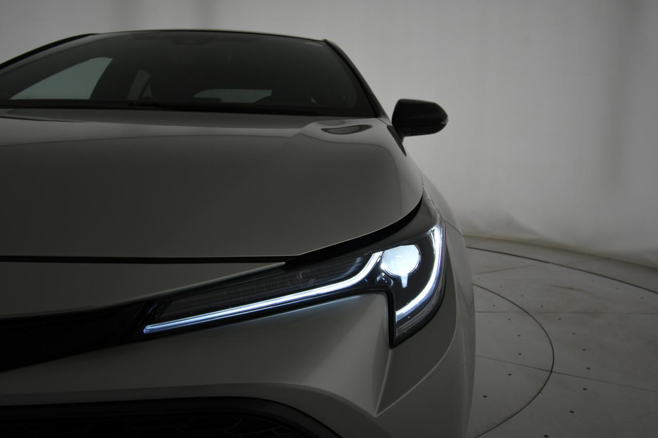TOYOTA Corolla 2.0h Style cvt CAMERA+ACC+LED+C17"