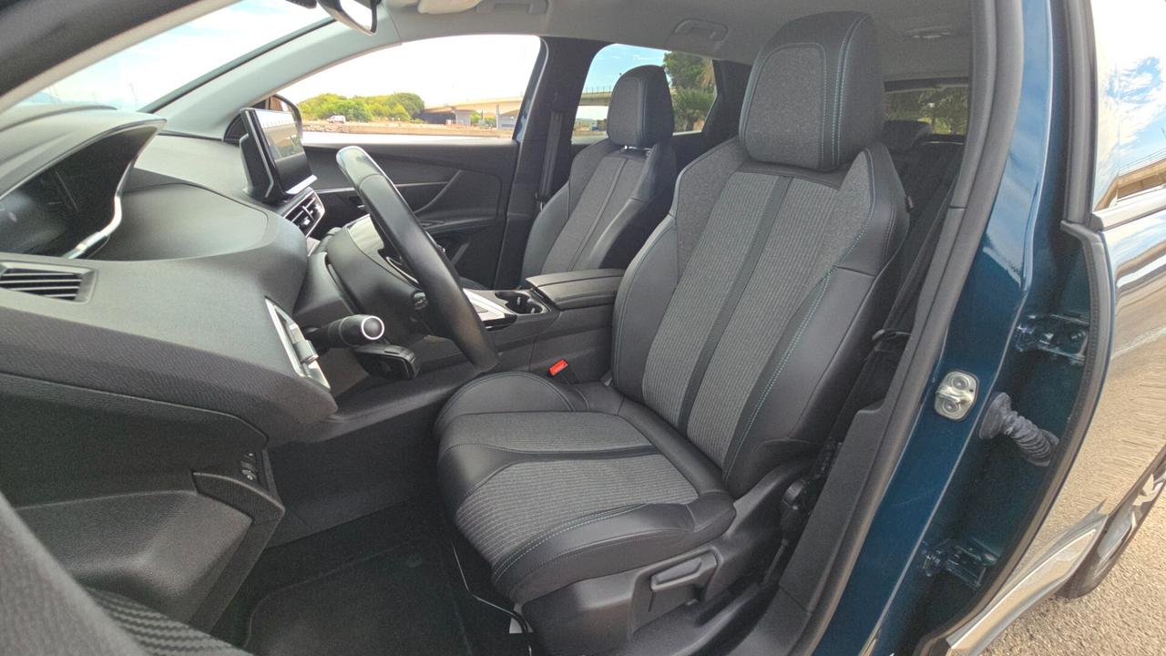 Peugeot 3008 BlueHDi 130 S&S Allure Pack