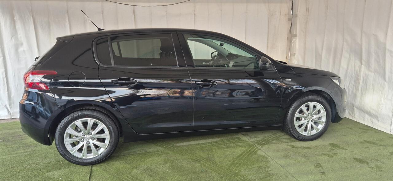 PEUGEOT 308 1.2 110CV 7.000 KM 09/2016